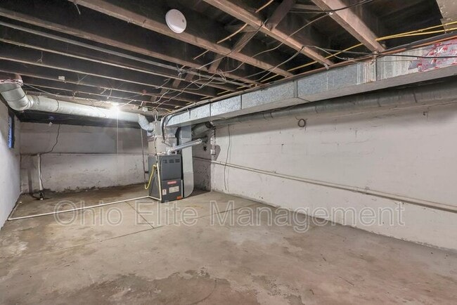 Building Photo - 293 E Woodrow Ave