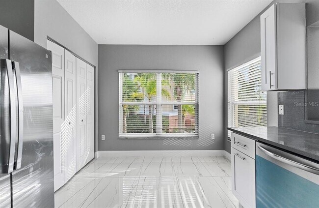 Building Photo - 2725 Terra Ceia Bay Blvd