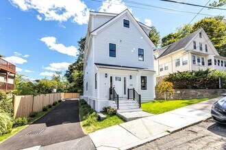 Building Photo - 142 Birch St