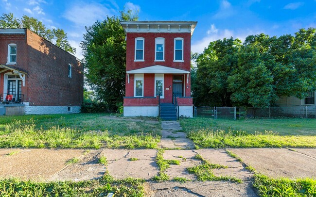 Building Photo - 4818 Cote Brilliante Ave