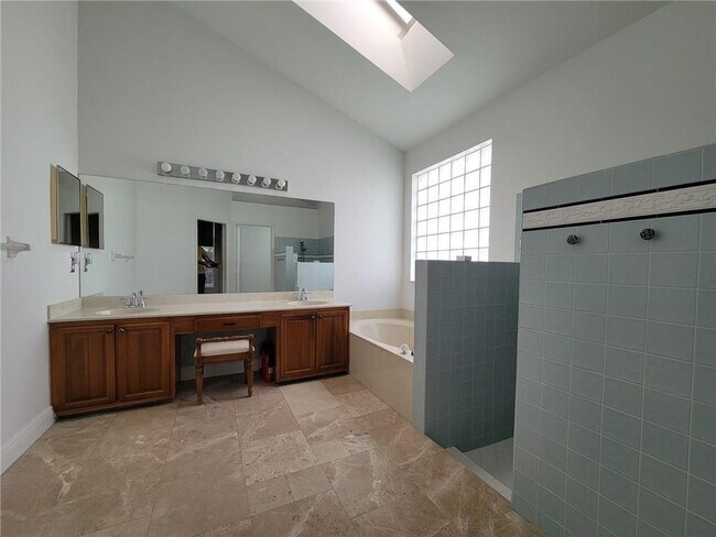 Building Photo - 3902 Trenton Ave