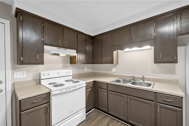 Building Photo - 114 Tandy Dr