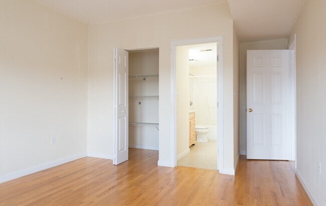 Building Photo - 2456 Massachusetts Ave