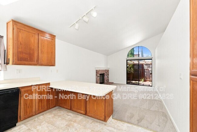 Building Photo - 514 Christopher Way