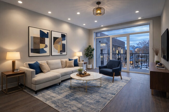 Building Photo - 3244 N Lincoln Ave