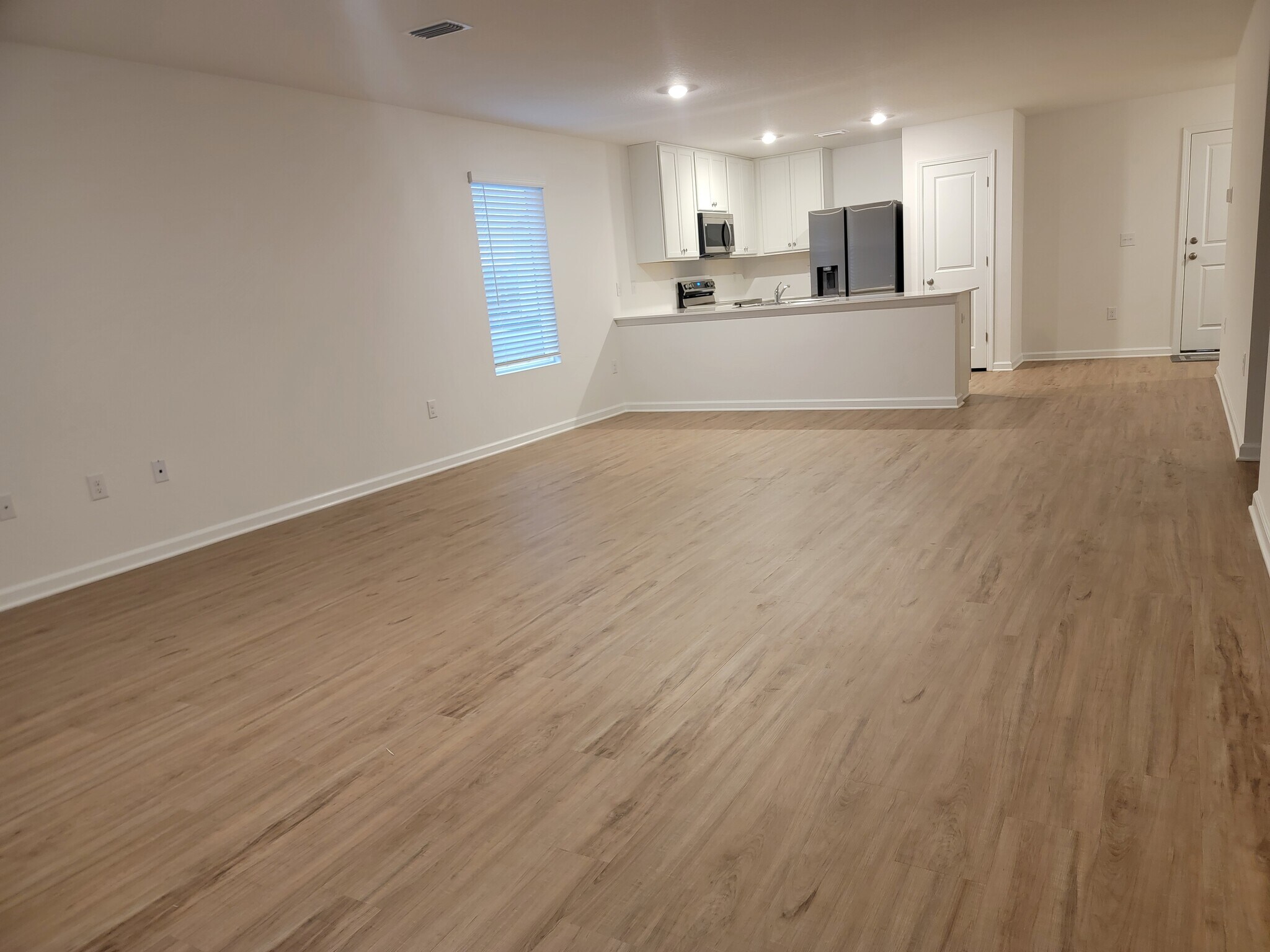 Open Area - Back Door to Kitchen - 4713 Eagles Ridge Rd