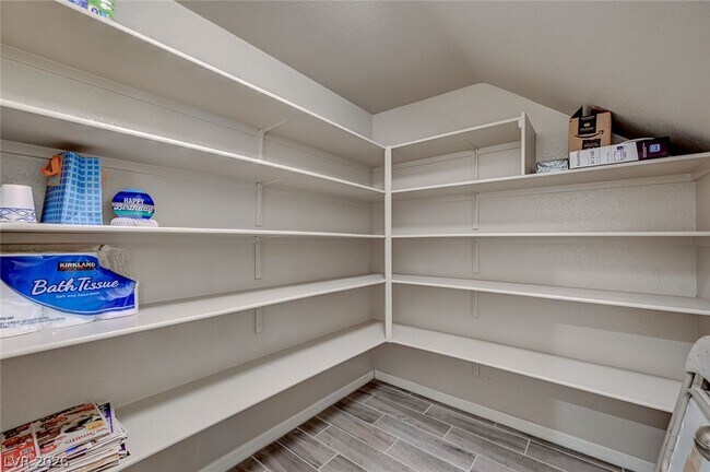 Building Photo - 277 Persistence Ct