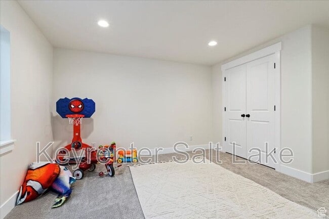 Building Photo - 1046 W Seasons View Ct