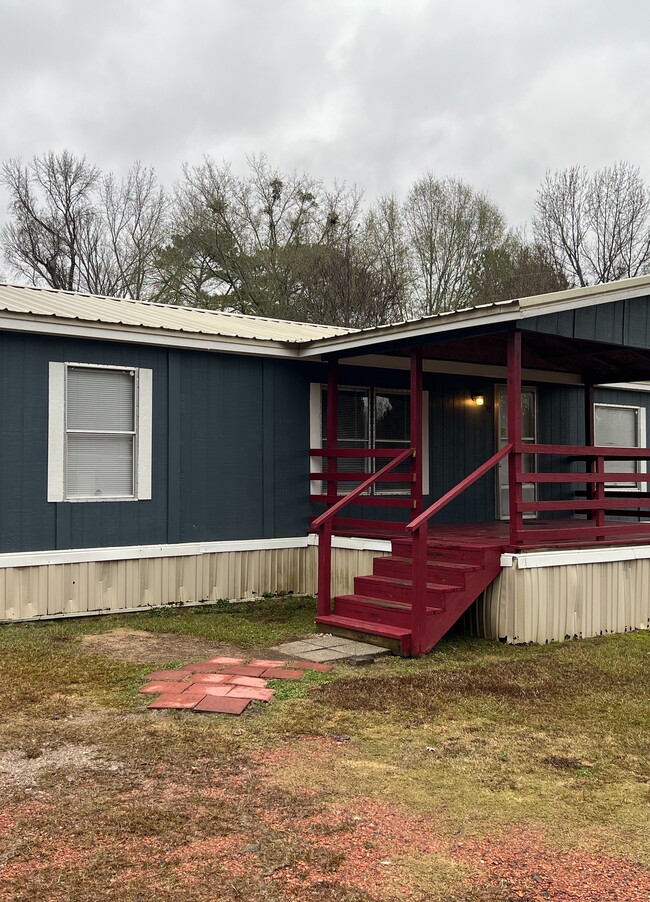 Primary Photo - Chris McG 744