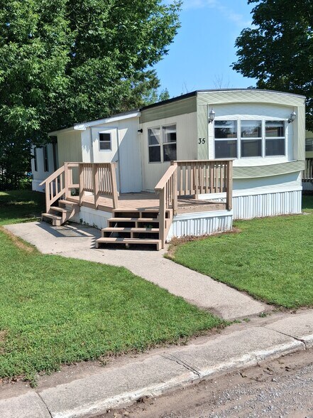 35 - Lake Shore Estates