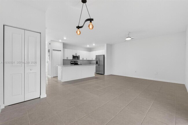 Building Photo - 26450 SW 148th Ct
