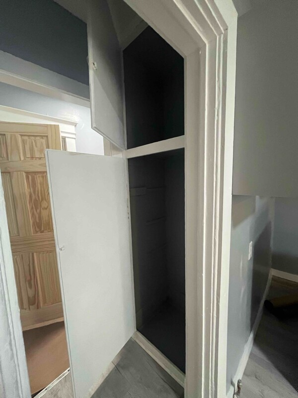 Building Photo - 912 Saratoga St