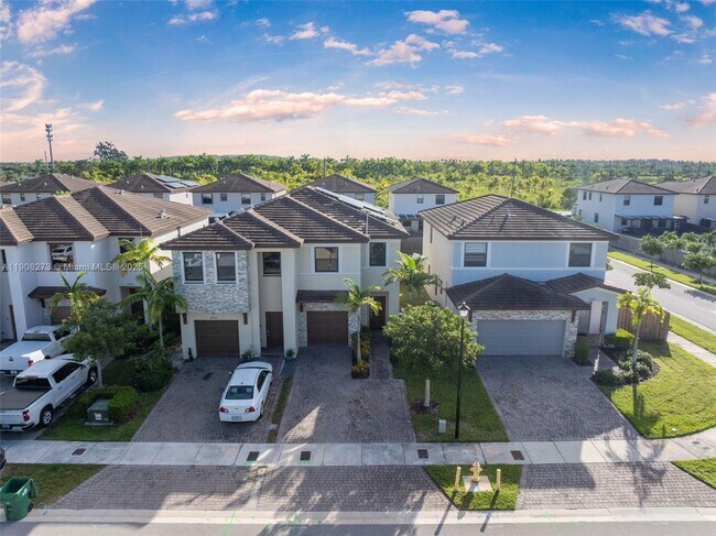 Building Photo - 24985 SW 107th Ct