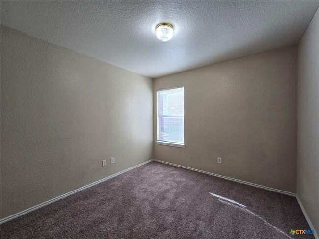 Building Photo - 2808 Leroy Cir