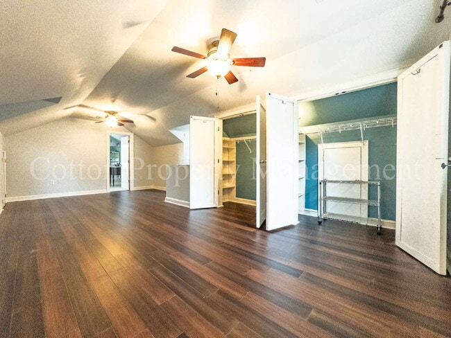 Building Photo - 309 N 23rd St