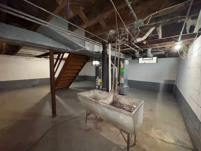 Building Photo - 3928 N 30th St