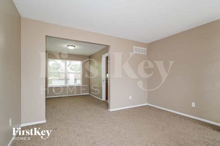 Building Photo - 16727 N Fork Ridge Dr