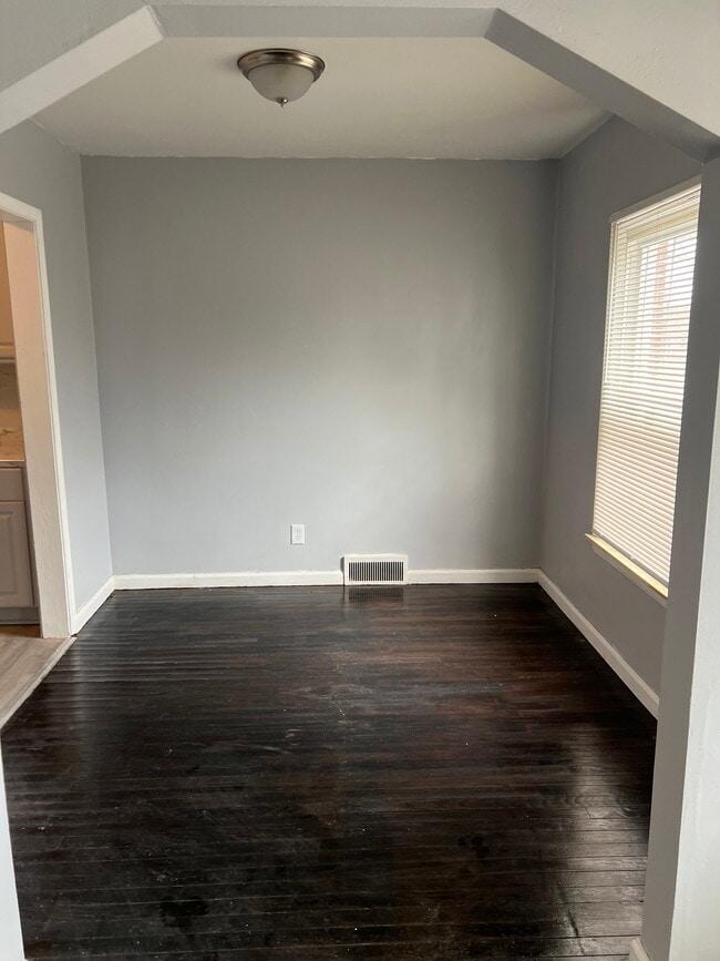 Building Photo - 1646 21st St