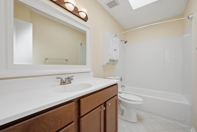 Building Photo - 349 Primrose Cir