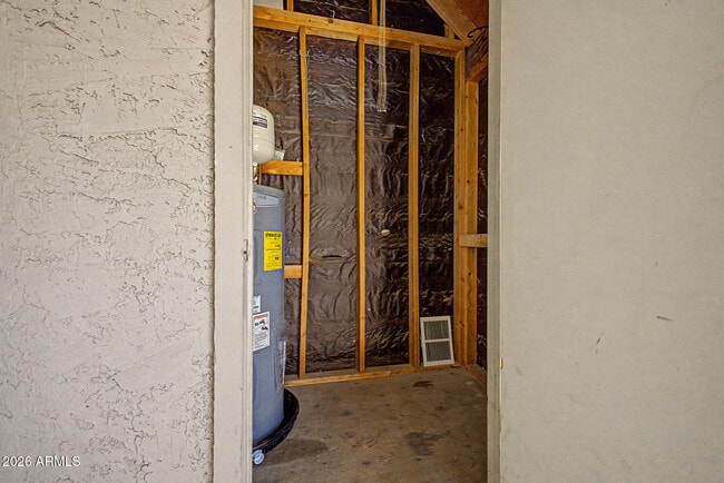 Building Photo - 5995 N 78th St