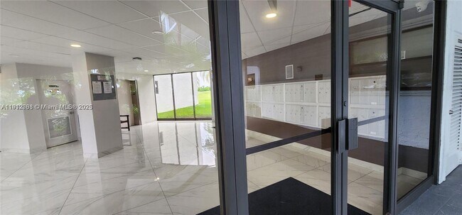 Building Photo - 16171 Blatt Blvd