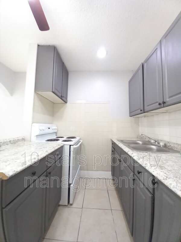 Building Photo - 3450 13th Ave S