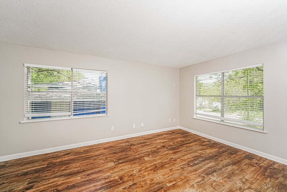 Building Photo - 2524 Daly Dr