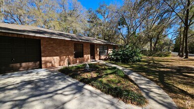 Building Photo - 3 bed, 2 bath 1 car garage