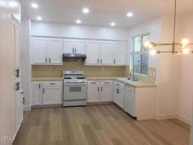 Building Photo - 1743 Watercrest Way