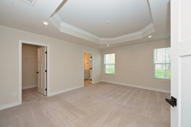 Building Photo - Updated Gallatin Townhome | 3BR + Garage, W/D Included