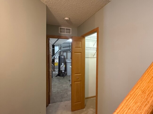 Building Photo - 6787 Pine Crest Trail S