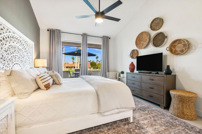 Building Photo - 76658 Daffodil Dr