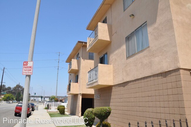 Building Photo - 4935 W 120th St