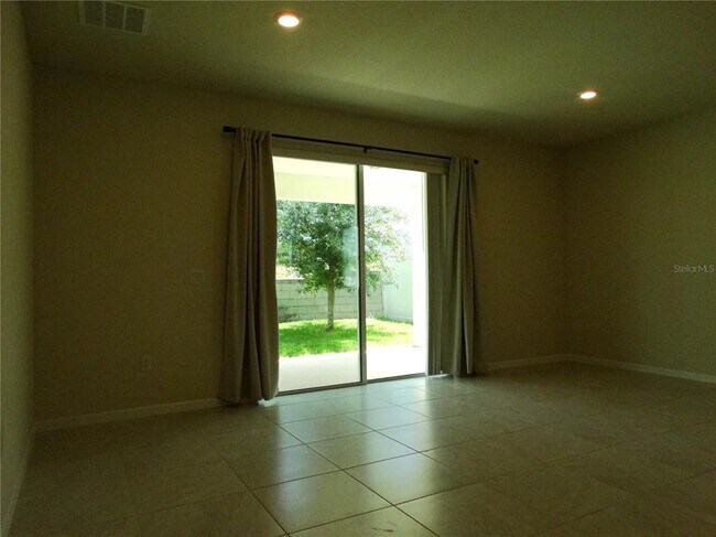 Building Photo - 7641 Syracuse Dr