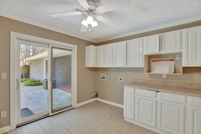 Building Photo - 240 Browns Hill Ct