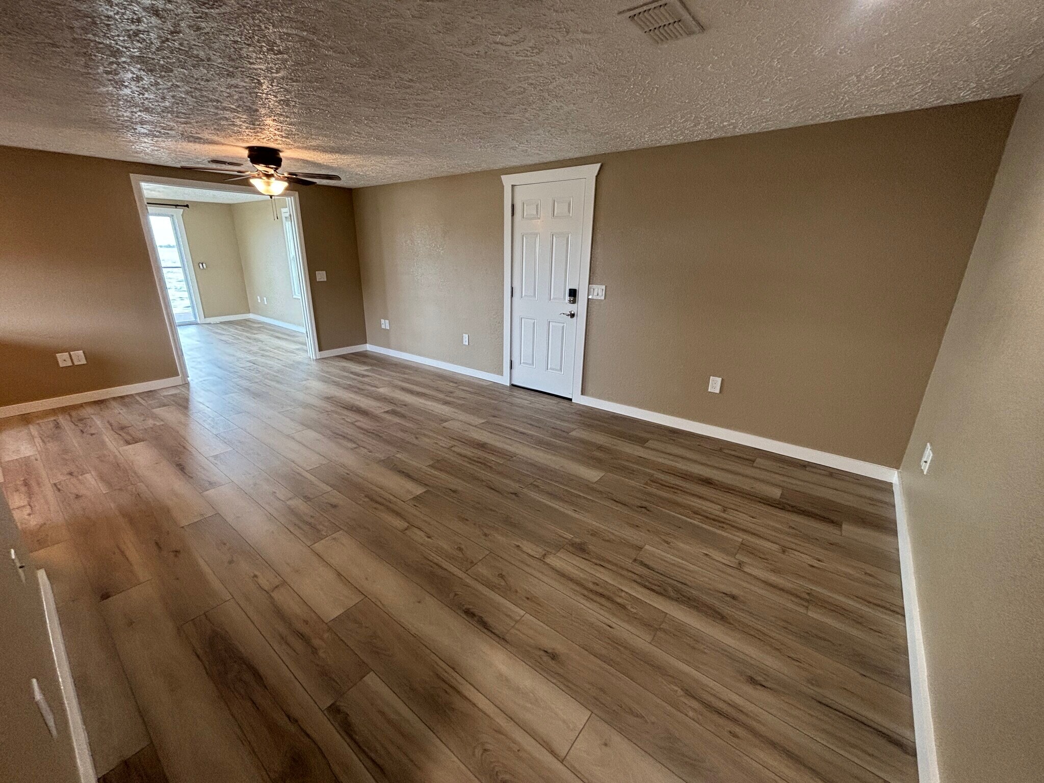 Building Photo - 1225 W Pierce St