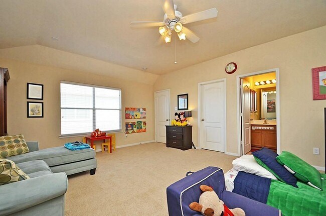 Building Photo - 24562 Carlton Springs Ln