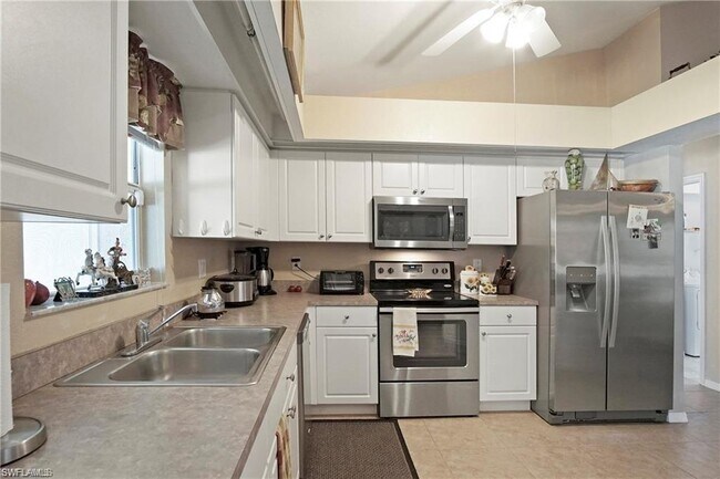 Building Photo - 2931 NW 9th Terrace