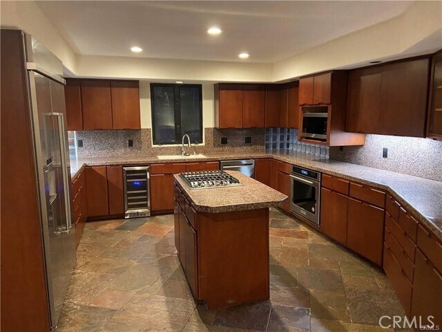 Building Photo - 2828 Bernard Ct