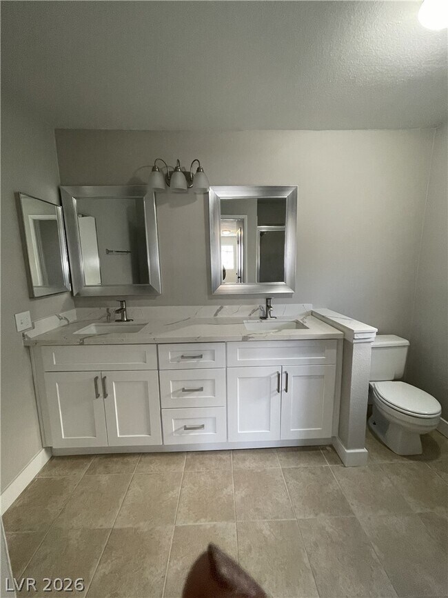 Building Photo - 2840 Belleza Ln
