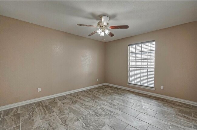 Building Photo - 6606 De Moss Dr