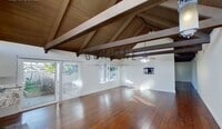 Building Photo - 3Bd 2Ba Home in Mesa Verde