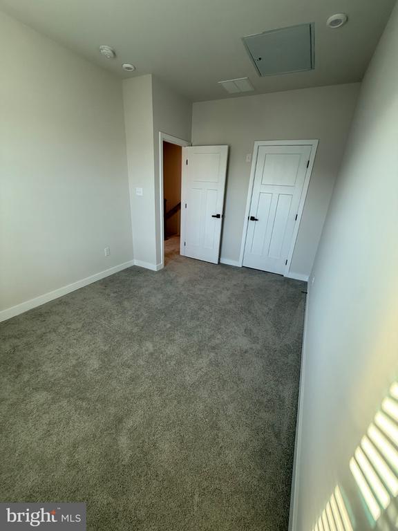 Building Photo - 3 Cinnamon Ln
