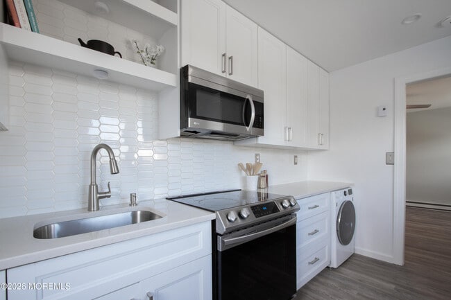 Building Photo - 78 Shore Blvd