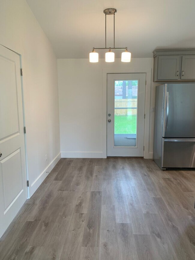 Building Photo - Nice 4 Bedroom 2 Bath House for Rent!