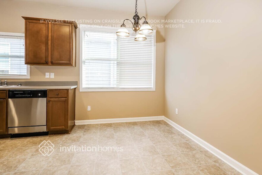 Building Photo - 7798 Bluefin Trail