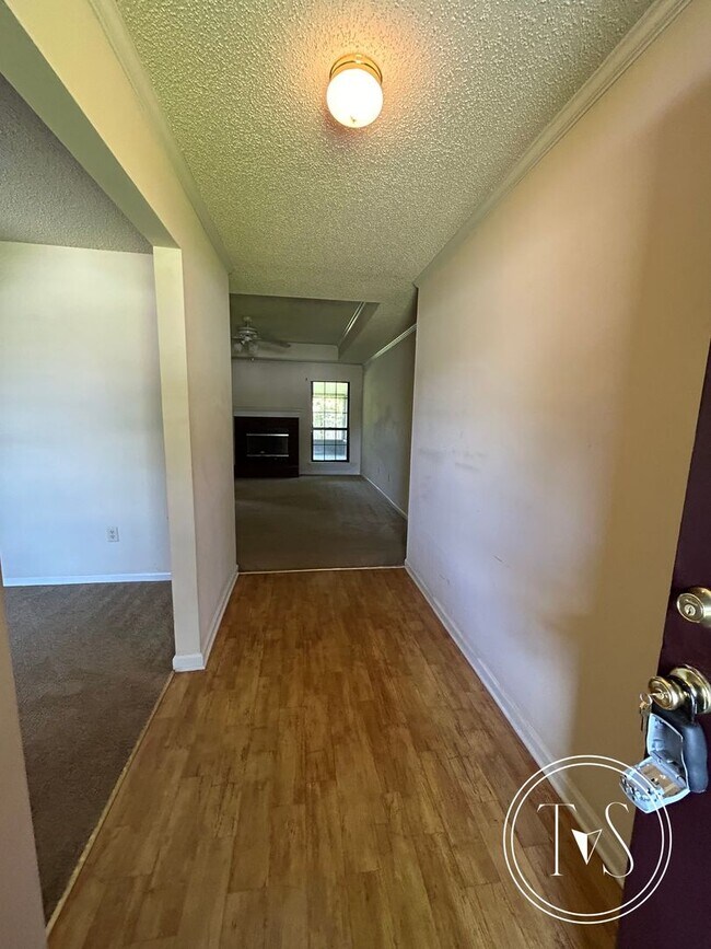 Building Photo - 109 Larkin Ct