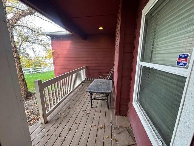 Building Photo - 9504 Purple Sage Rd