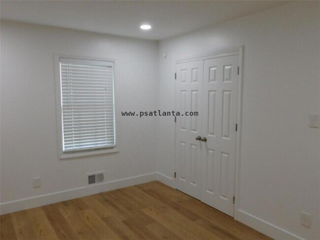 Building Photo - 2789 Narron Ct SW