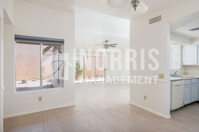 Building Photo - Cozy Home with No HOA and a Large NO Maintenance Backyard